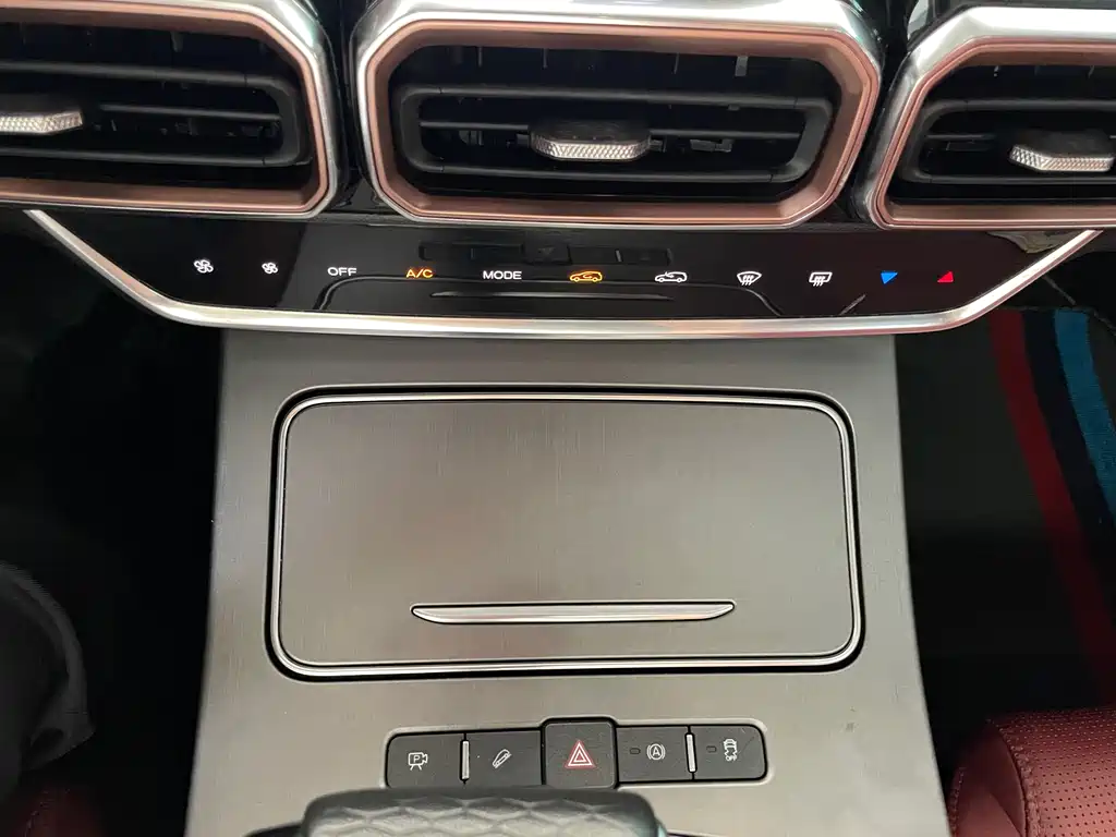 Jetour Jietu X70 PLUS 2021 — фото 17