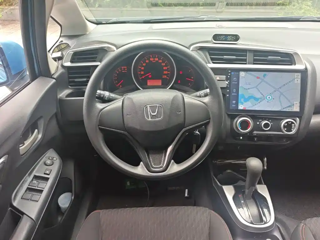 Honda Fit 2018 — фото 11