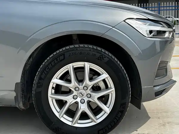 Volvo XC60 2019
