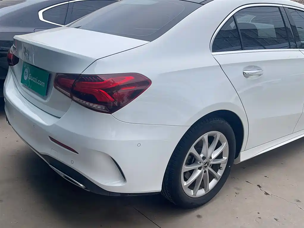 Mercedes-Benz A-Class 2023 — фото 10