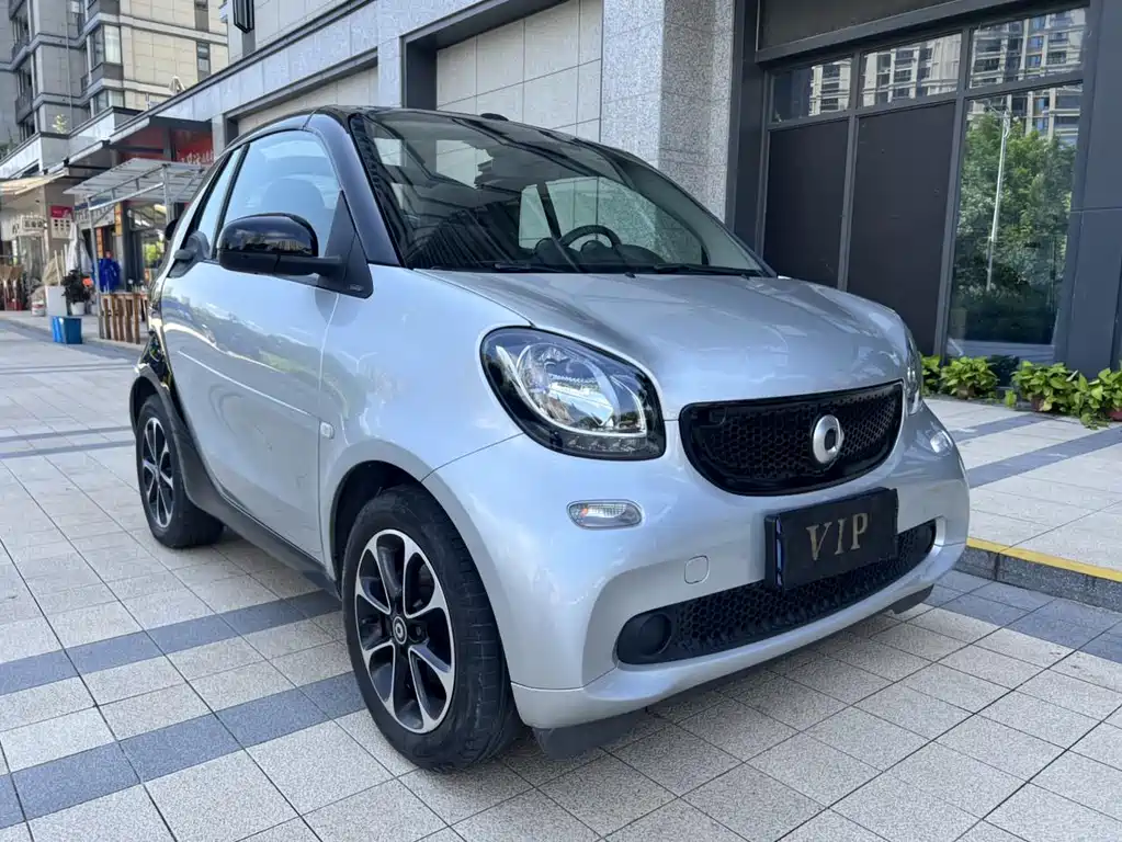 smart Fortwo 2017 — фото 7