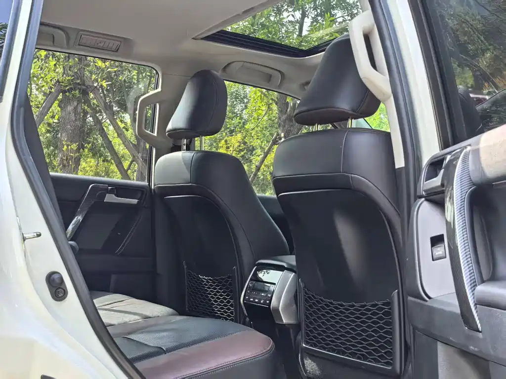 Toyota Prado 2019 — фото 8