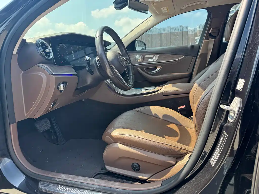 Mercedes-Benz E-Class 2021