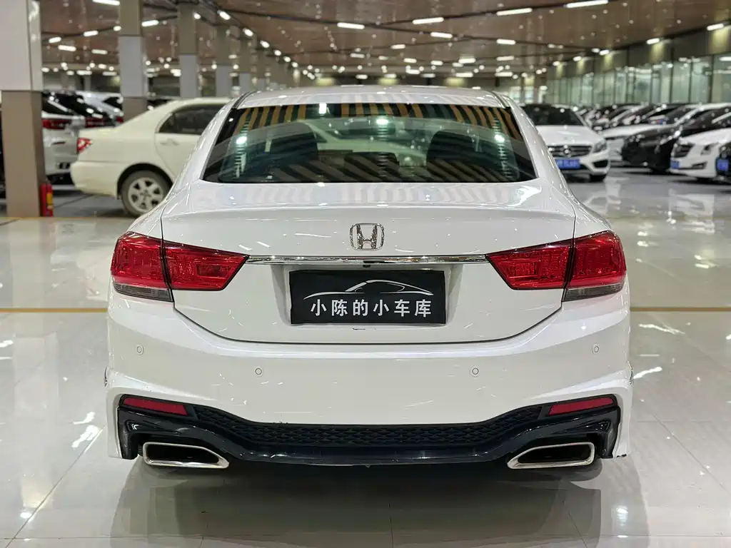 Honda Spirior 2018 — фото 8