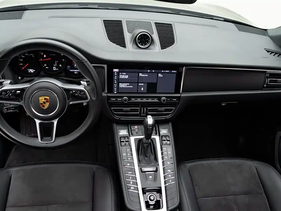 Porsche Macan 2021 — фото 10