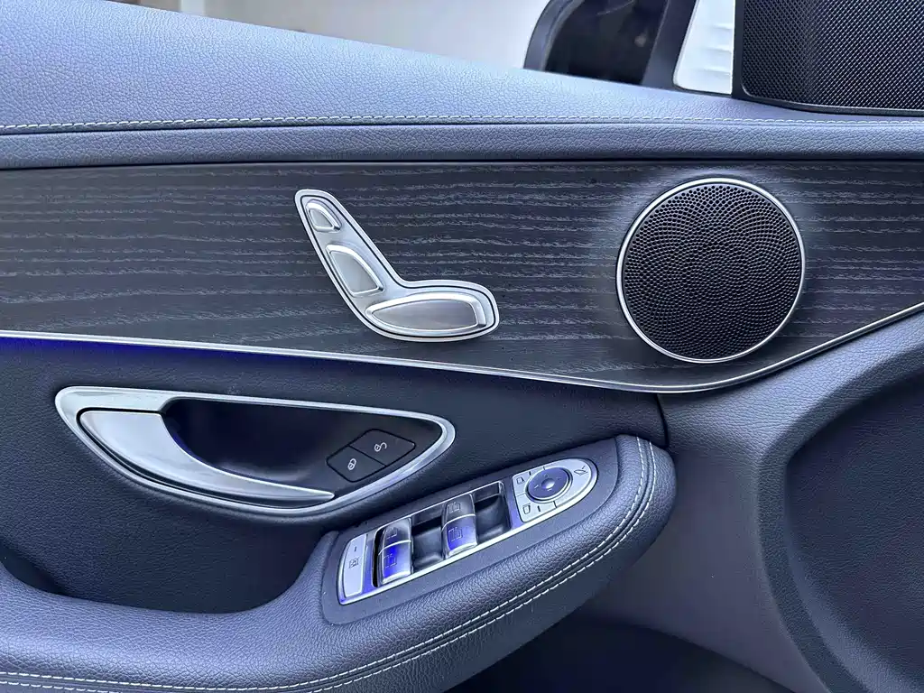 Mercedes-Benz C-Class 2021 — фото 15