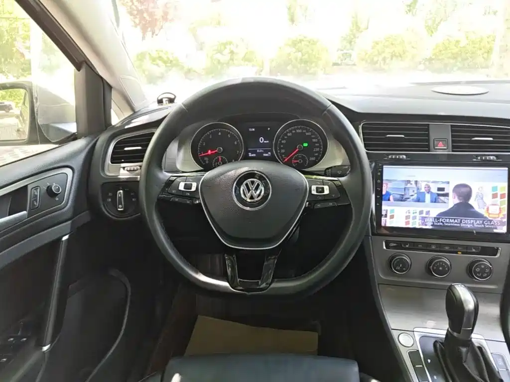 Volkswagen Golf 2015 — фото 11