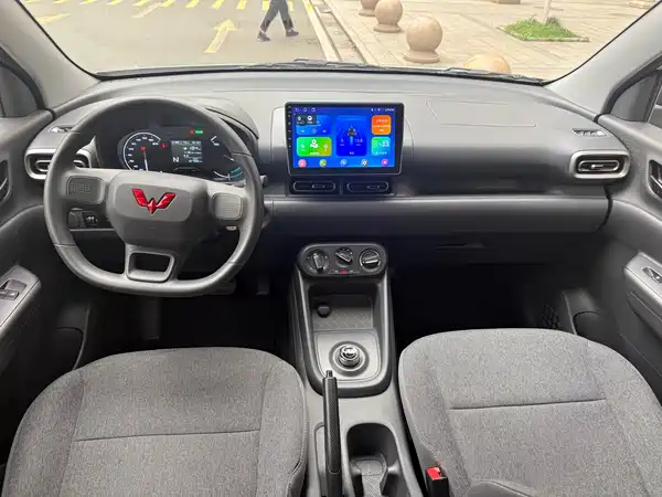 Wuling Hongguang New Energy 2024