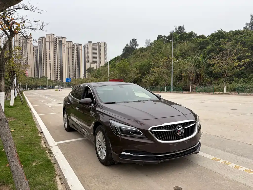 Buick LaCrosse 2018 — фото 3