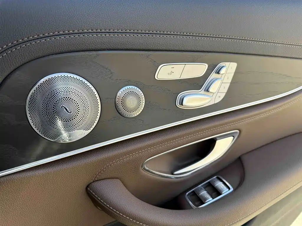 Mercedes-Benz E-Class 2020 — фото 21