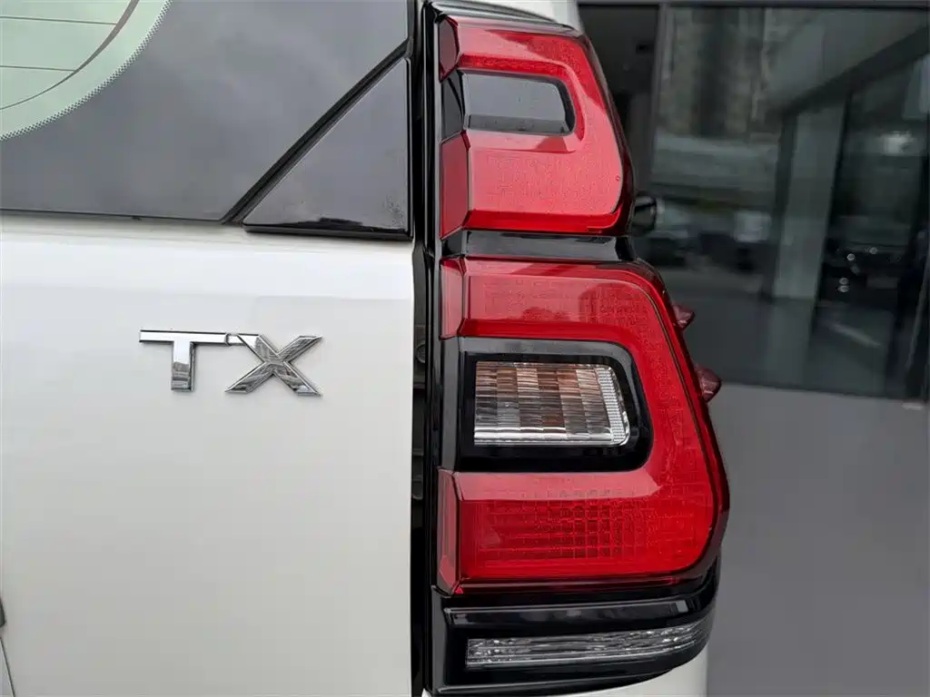 Toyota Prado 2020 — фото 12