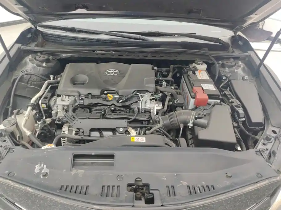 Toyota Camry 2018 — фото 10