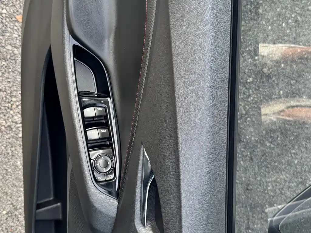 Chevrolet Orlando 2019 — фото 15