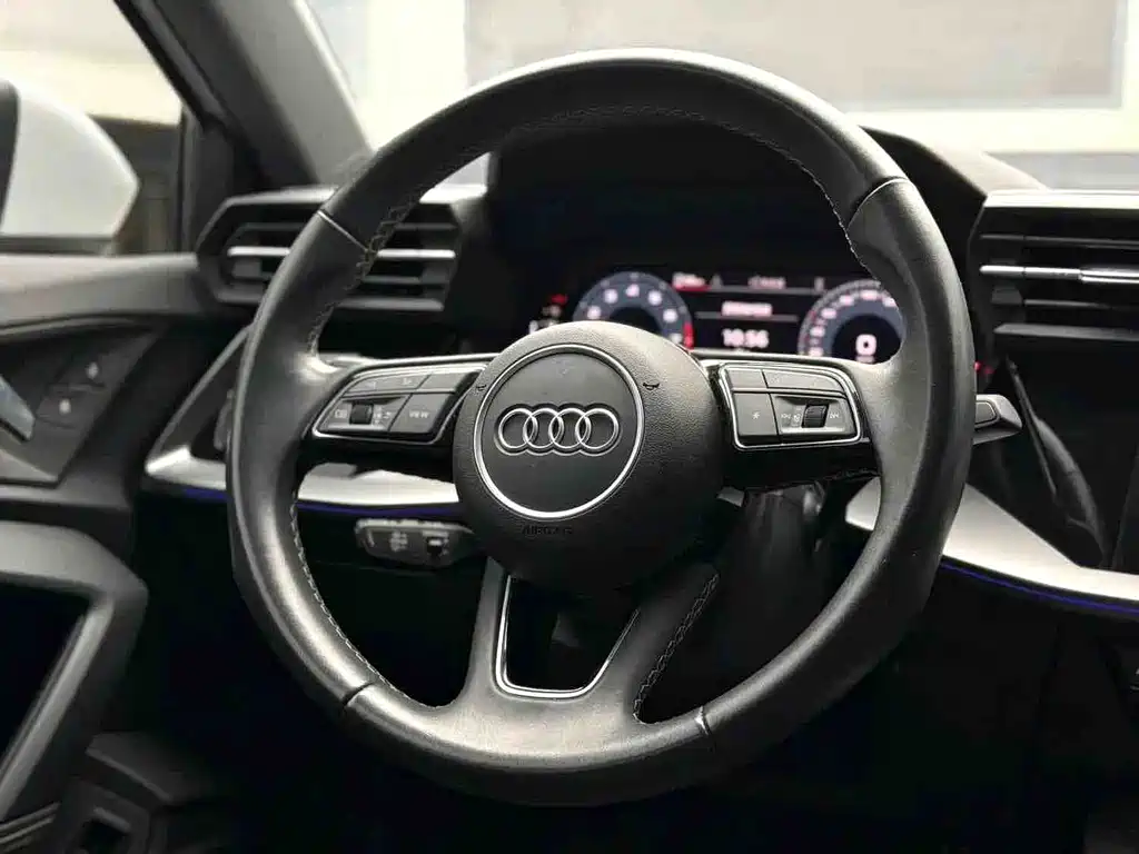 Audi A3 2024 — фото 8