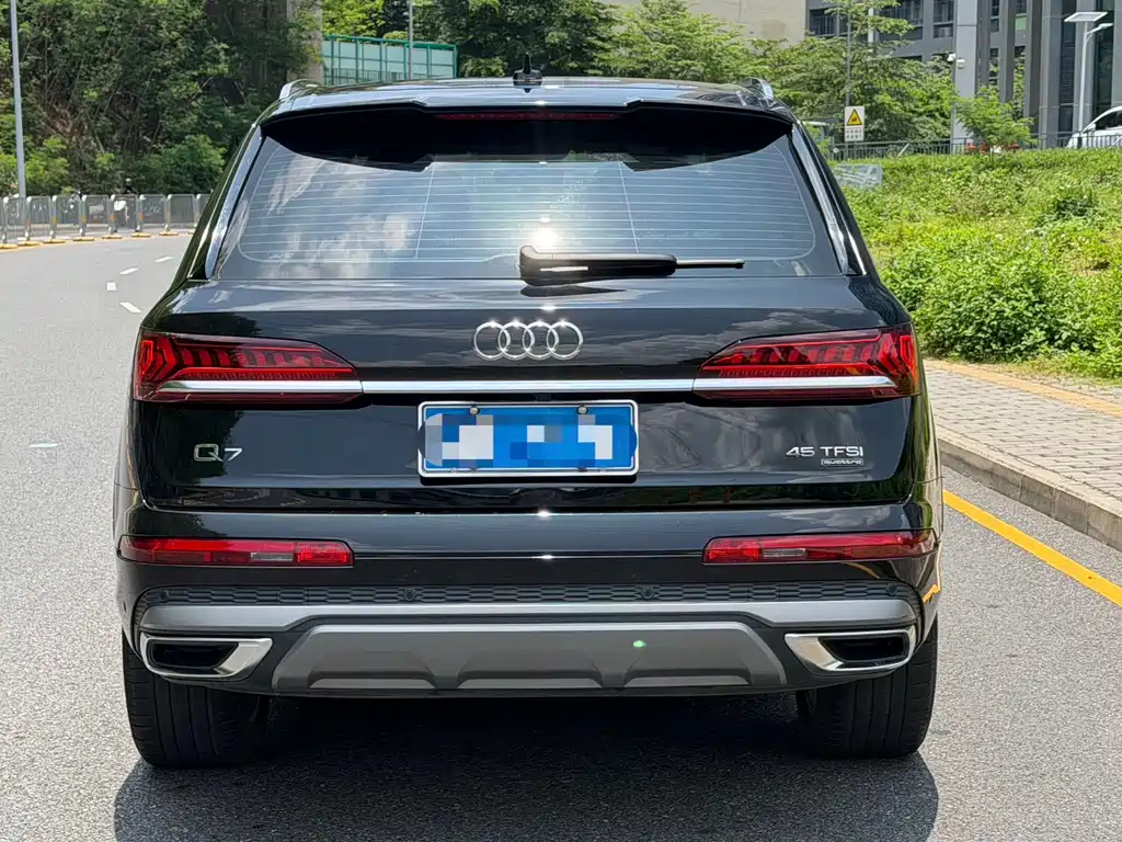 Audi Q7 2024 — фото 5