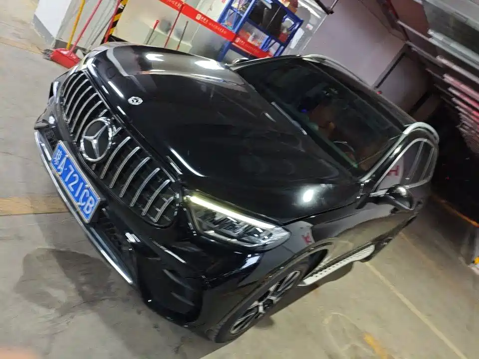 Mercedes-Benz GLC 2023