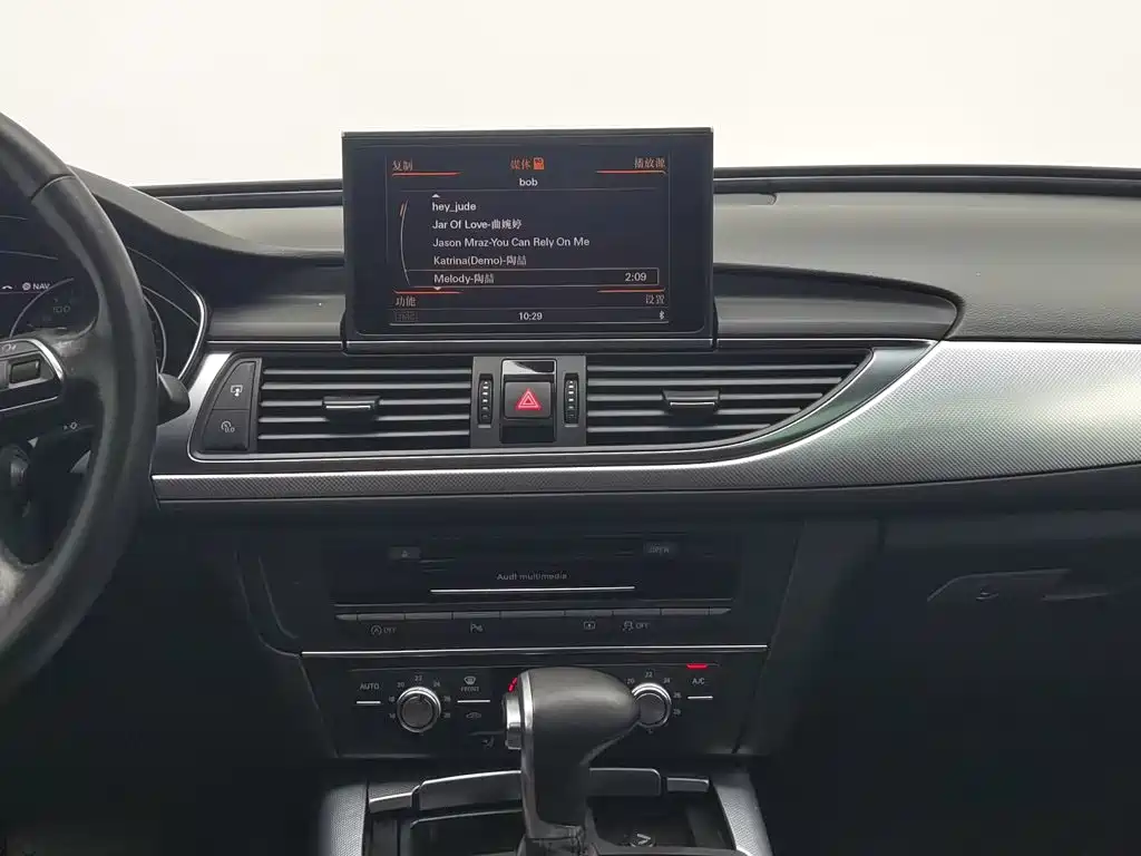 Audi A6L 2014 — фото 12