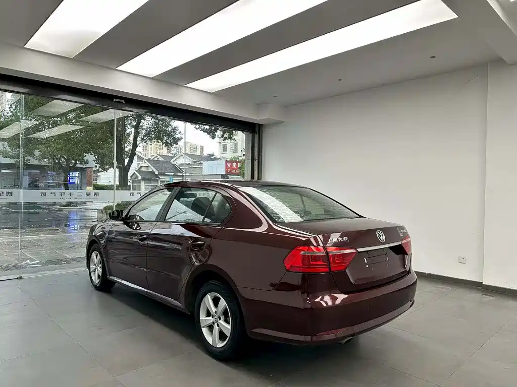 Volkswagen Lavida 2014