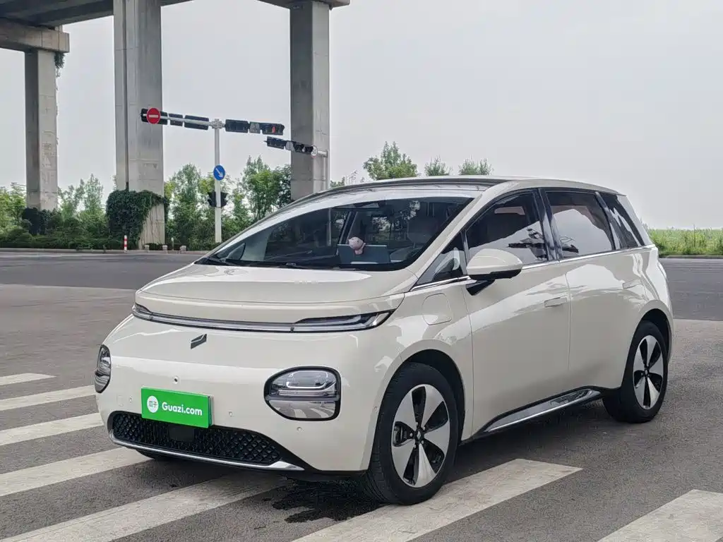 Baojun Clouds 2024
