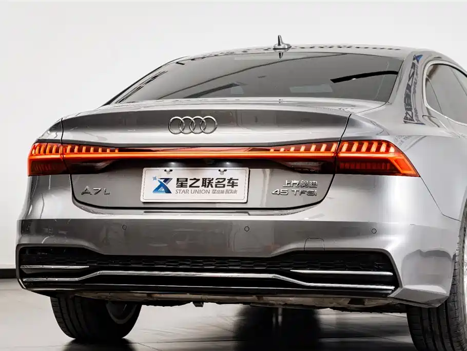 Audi A7L 2024 — фото 8