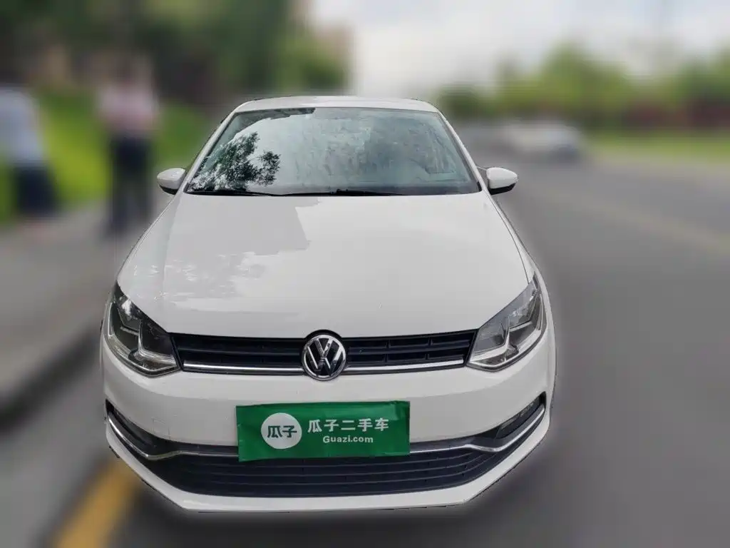 Volkswagen Polo 2015 — фото 3