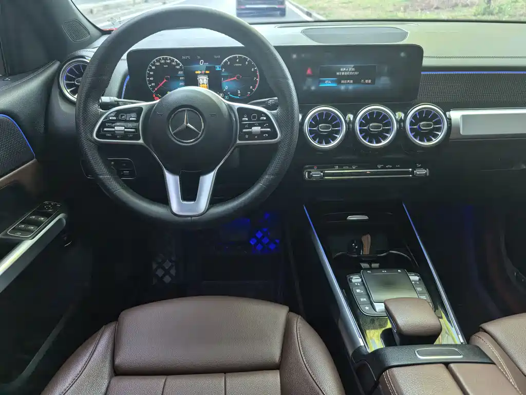 Mercedes-Benz GLB 2022 — фото 13