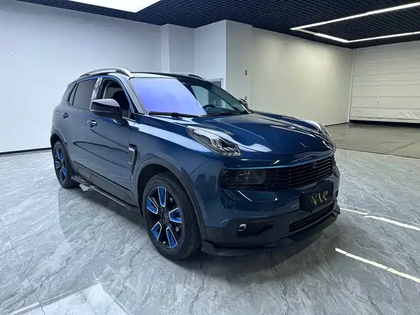 Lynk & Co 01 2020