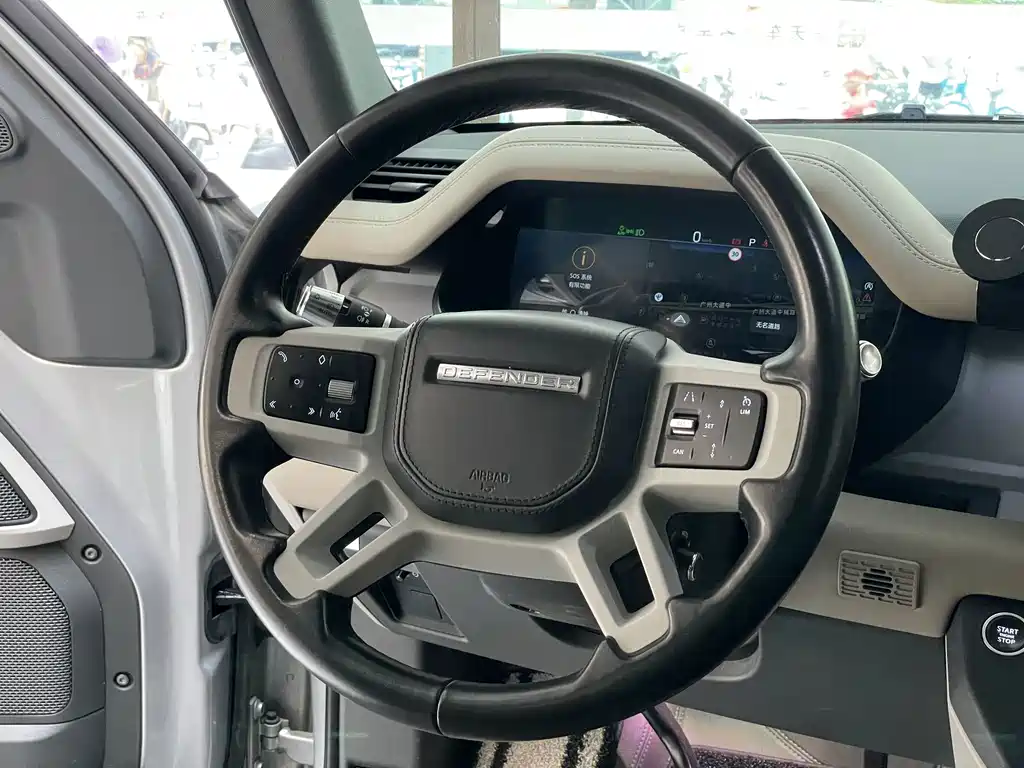 Land Rover Defender 2022 — фото 13