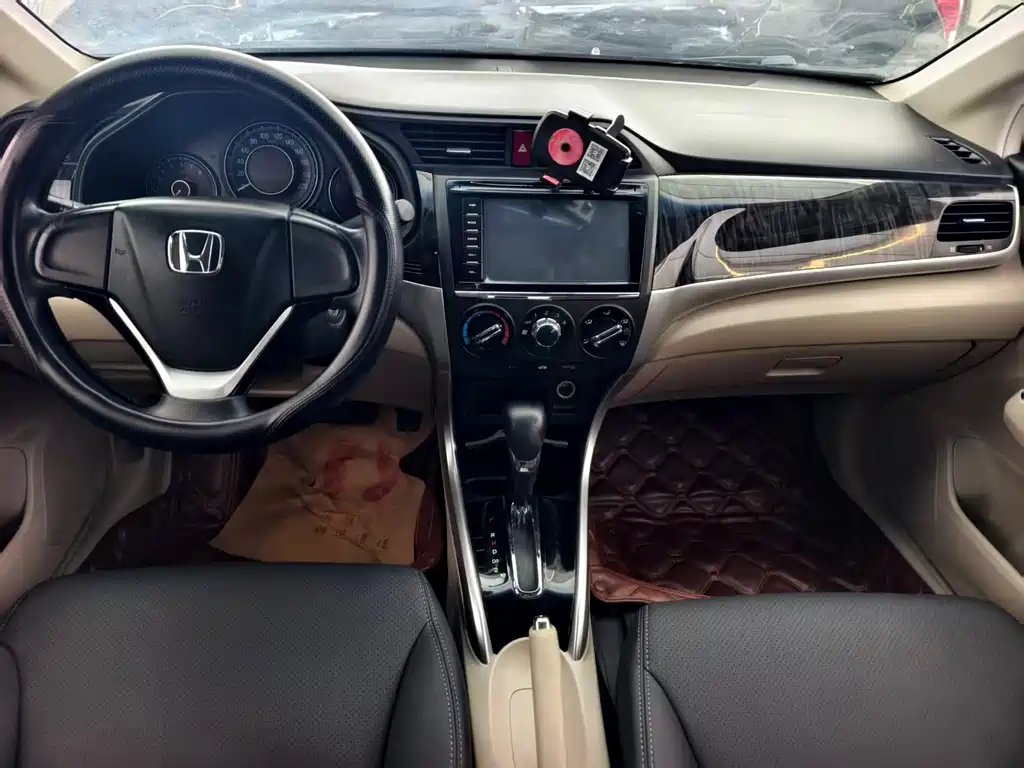 Honda Crider 2014