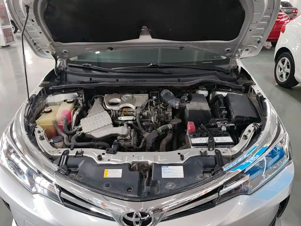 Toyota Corolla 2018 — фото 20