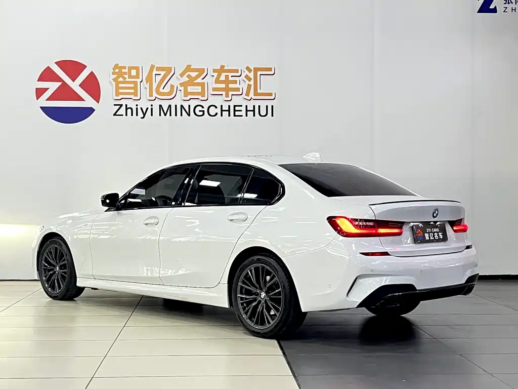 BMW 3 Series 2022 — фото 13
