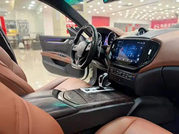 Maserati Ghibli 2014
