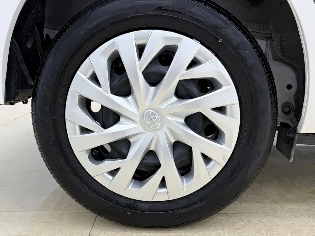 Toyota Vios FS 2022 — фото 25
