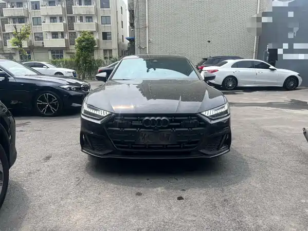 Audi A7L 2023
