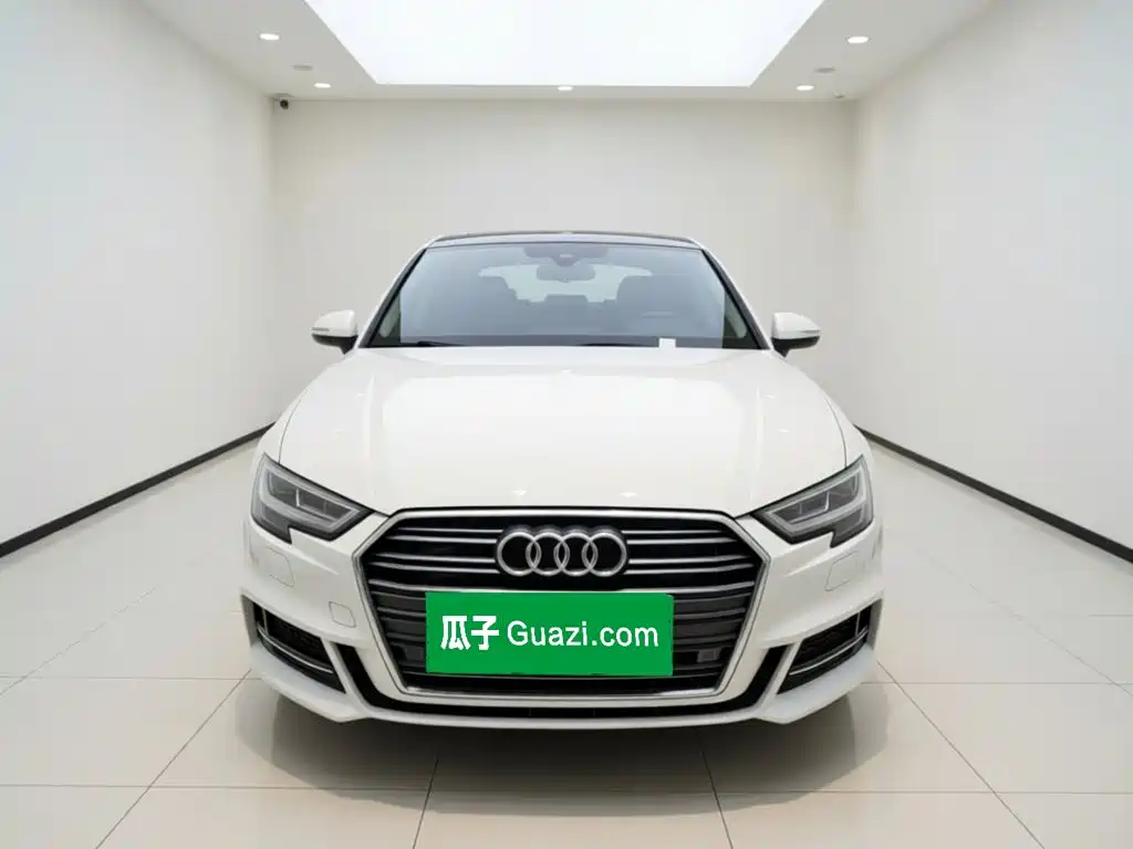 Audi A3 2018 — фото 24
