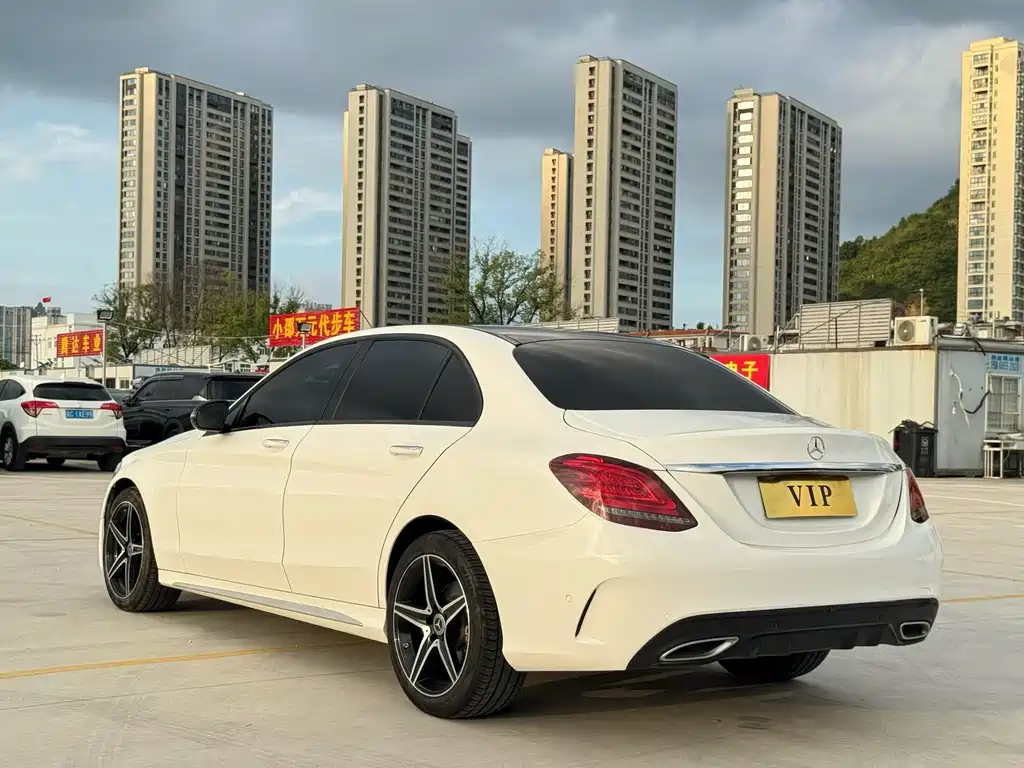 Mercedes-Benz C-Class 2021