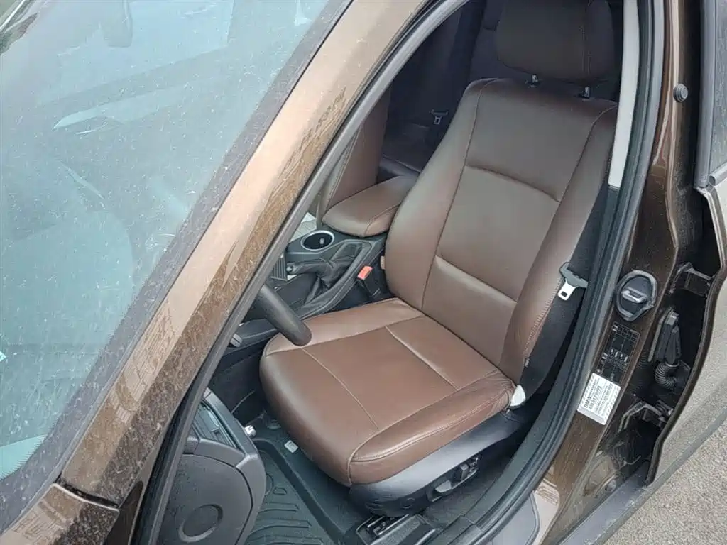BMW X1 2015 — фото 15