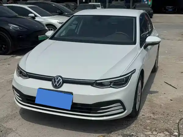 Volkswagen Golf 2023