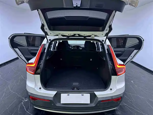 Volvo XC40 2022