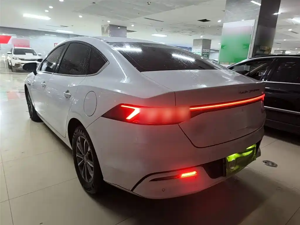 BYD Qin PLUS 2023 — фото 5