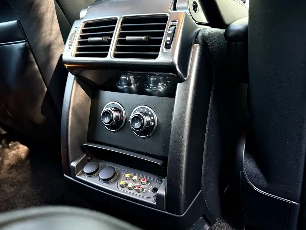 Land Rover Range Rover 2010 — фото 17