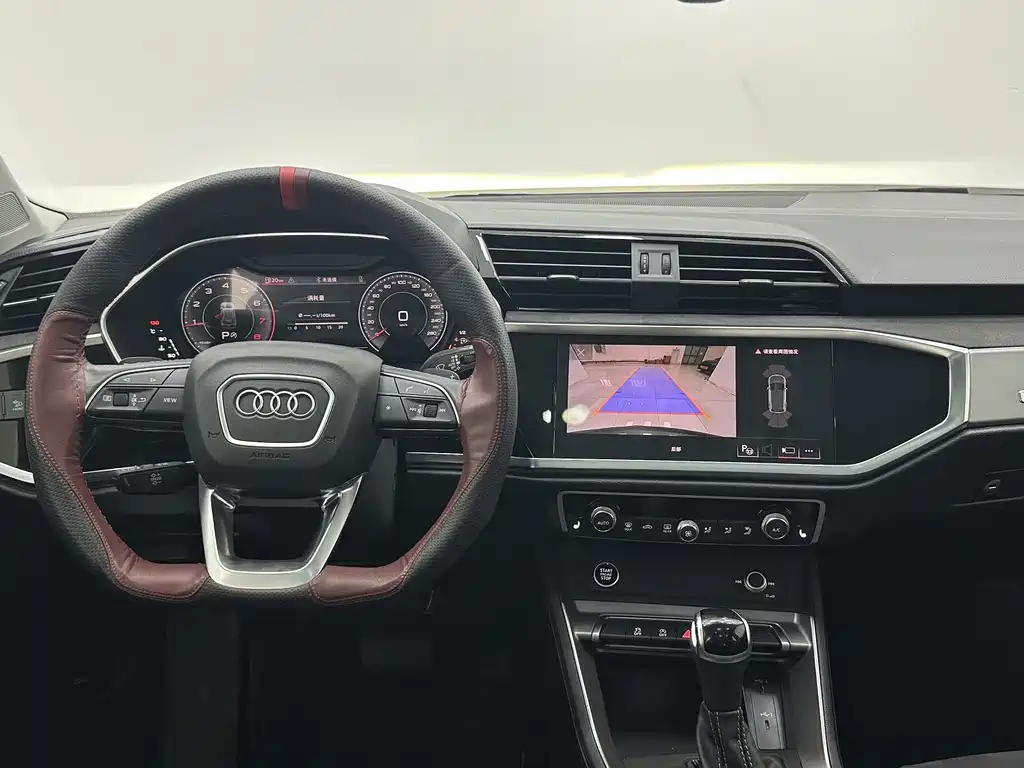 Audi Q3 2022 — фото 10