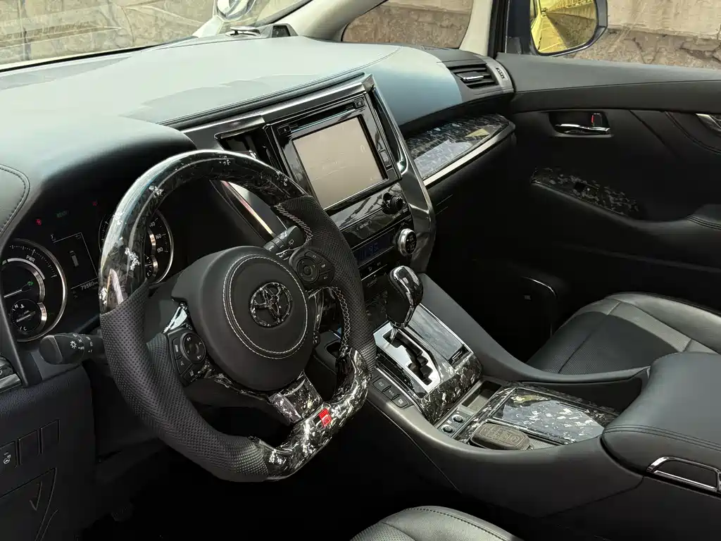 Toyota Vellfire 2020 — фото 13