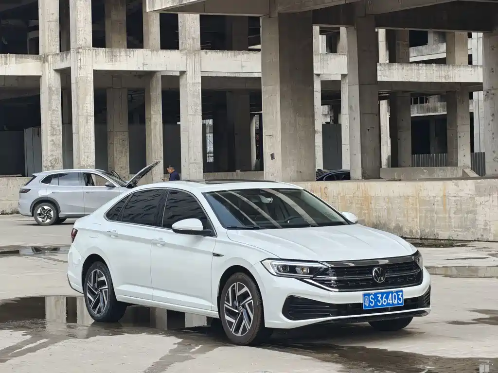 Volkswagen Sagitar 2022