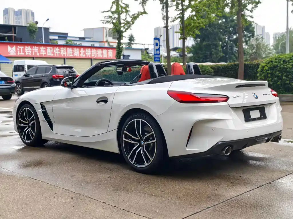BMW Z4 2021 — фото 8