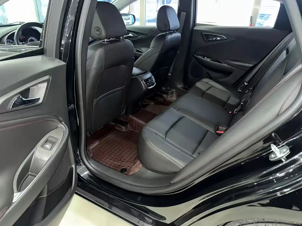 Chevrolet Malibu XL 2022 — фото 10