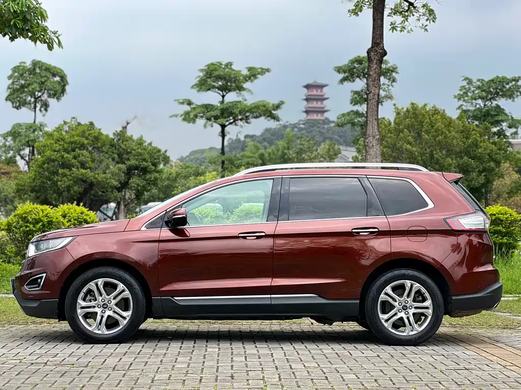 Ford Edge 2016 — фото 4
