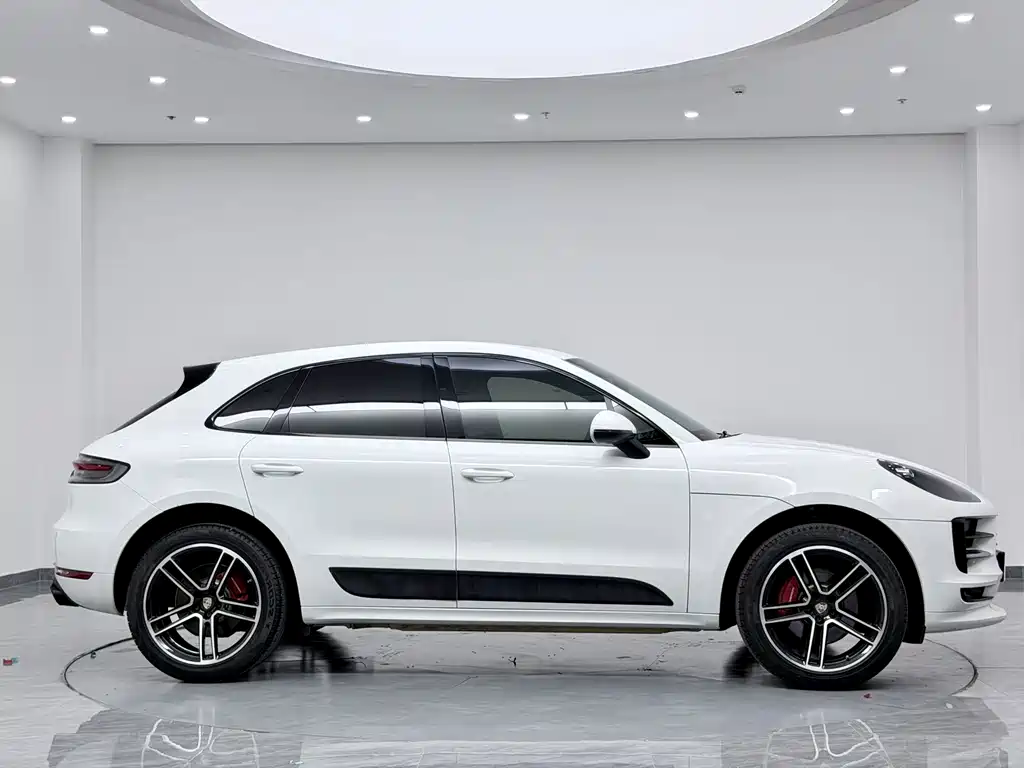 Porsche Macan 2021 — фото 5
