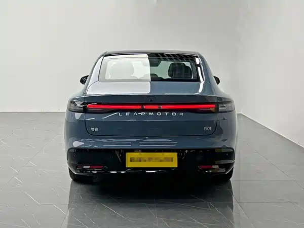 Leapmotor B01 2025