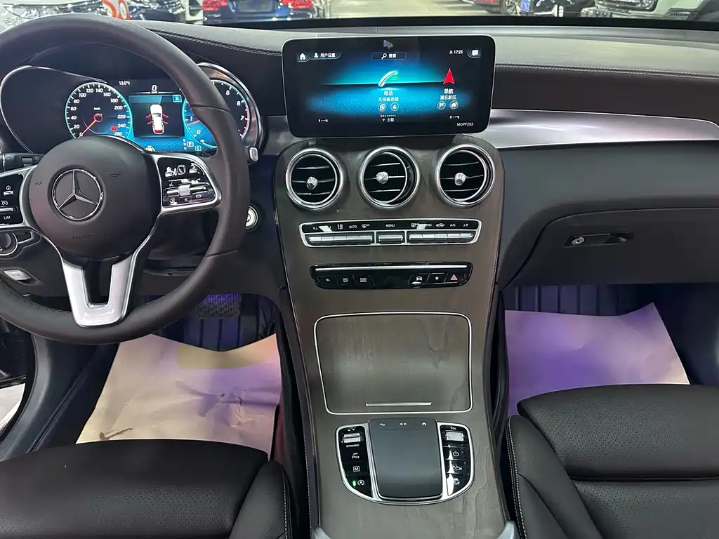 Mercedes-Benz GLC 2020 — фото 14